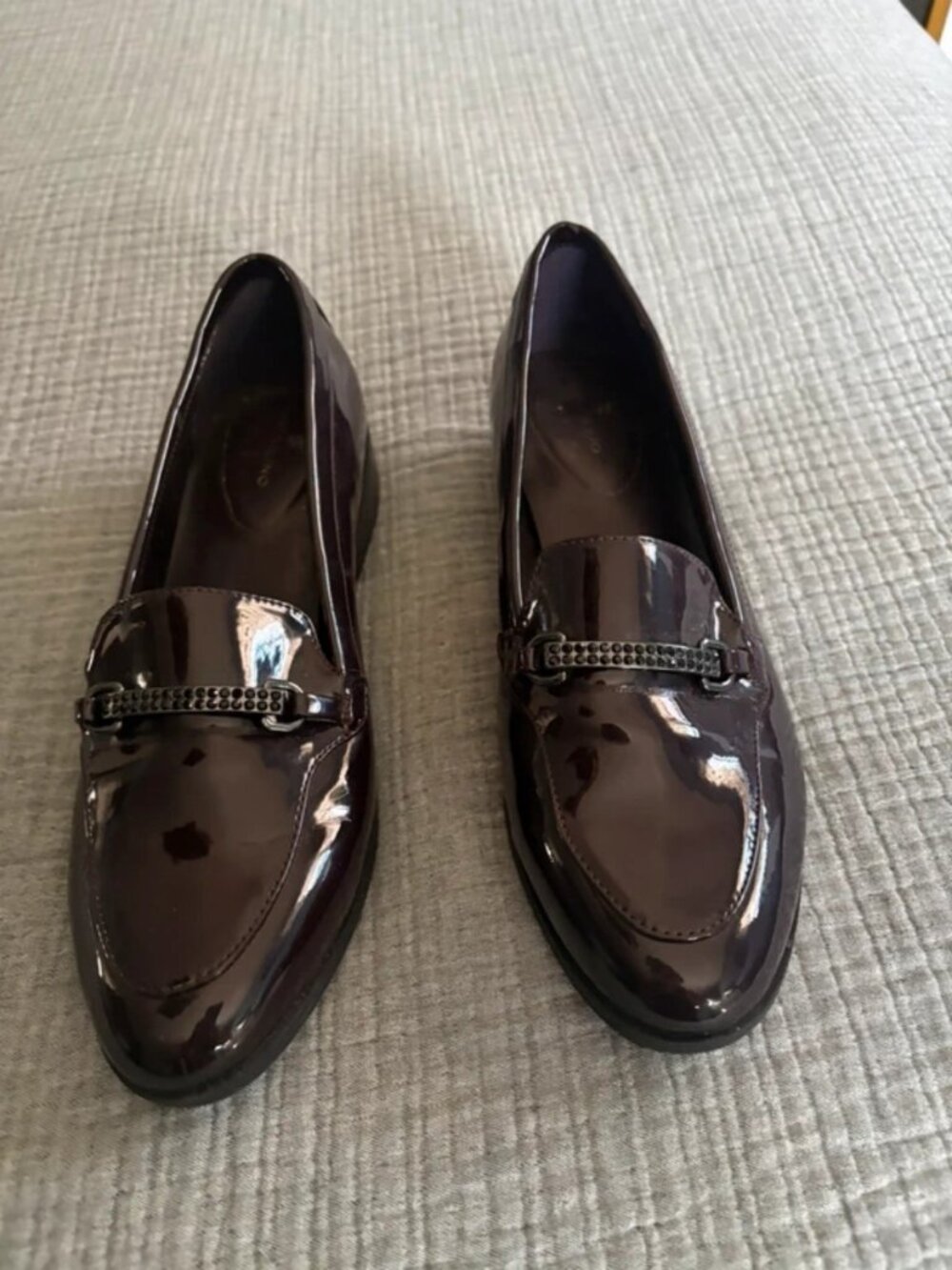 Bandalino Women’s Patent Leather Llafers, Size 10